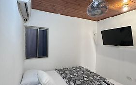 Casa con tres dormitorios y garaje